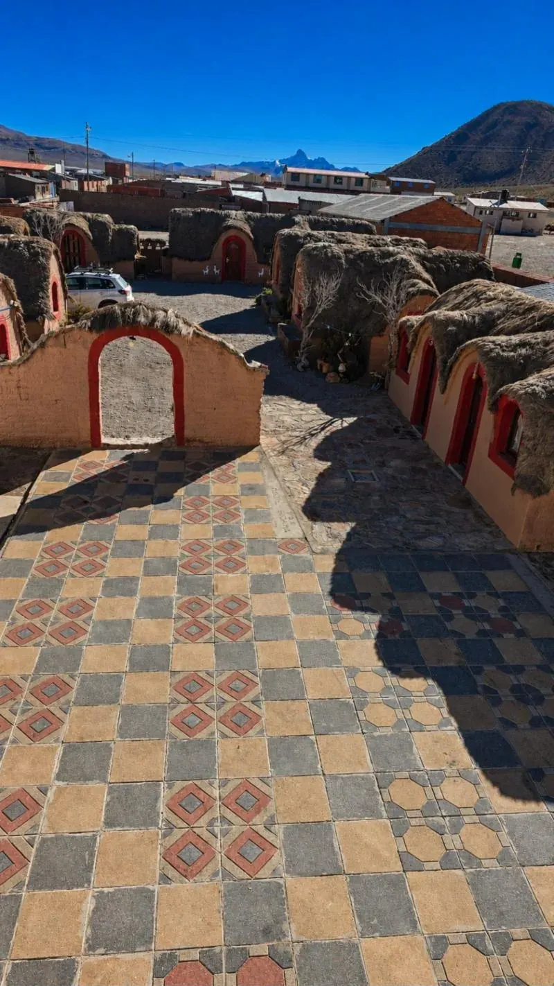 Las cabañas de barro del hostal